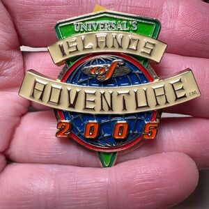 Universal's Islands of Adventure 2005 Pin